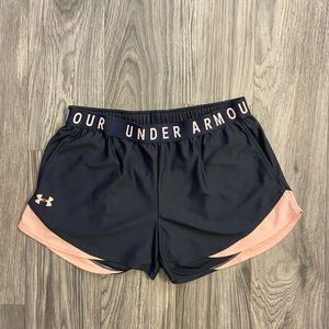 Womens Under Armour shorts size large